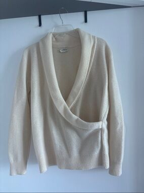 Club Monaco Cashmere Cream pullover